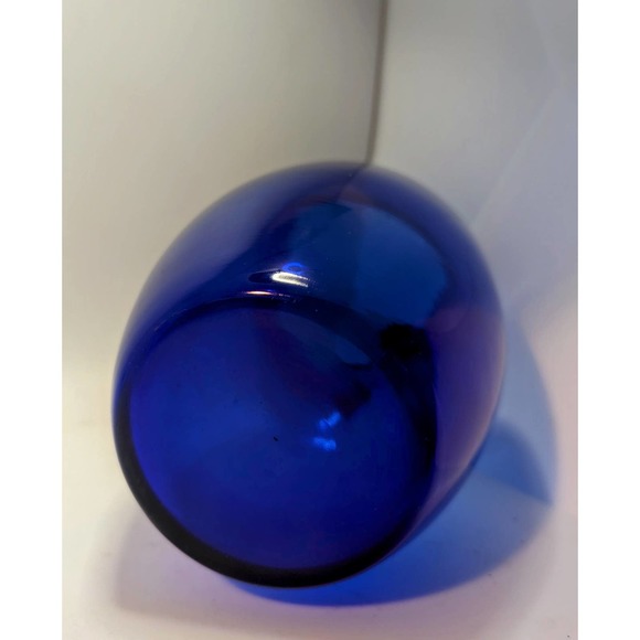 Vintage Hand blown Unbranded Cobalt Blue Light Flower Vase - Picture 3 of 3
